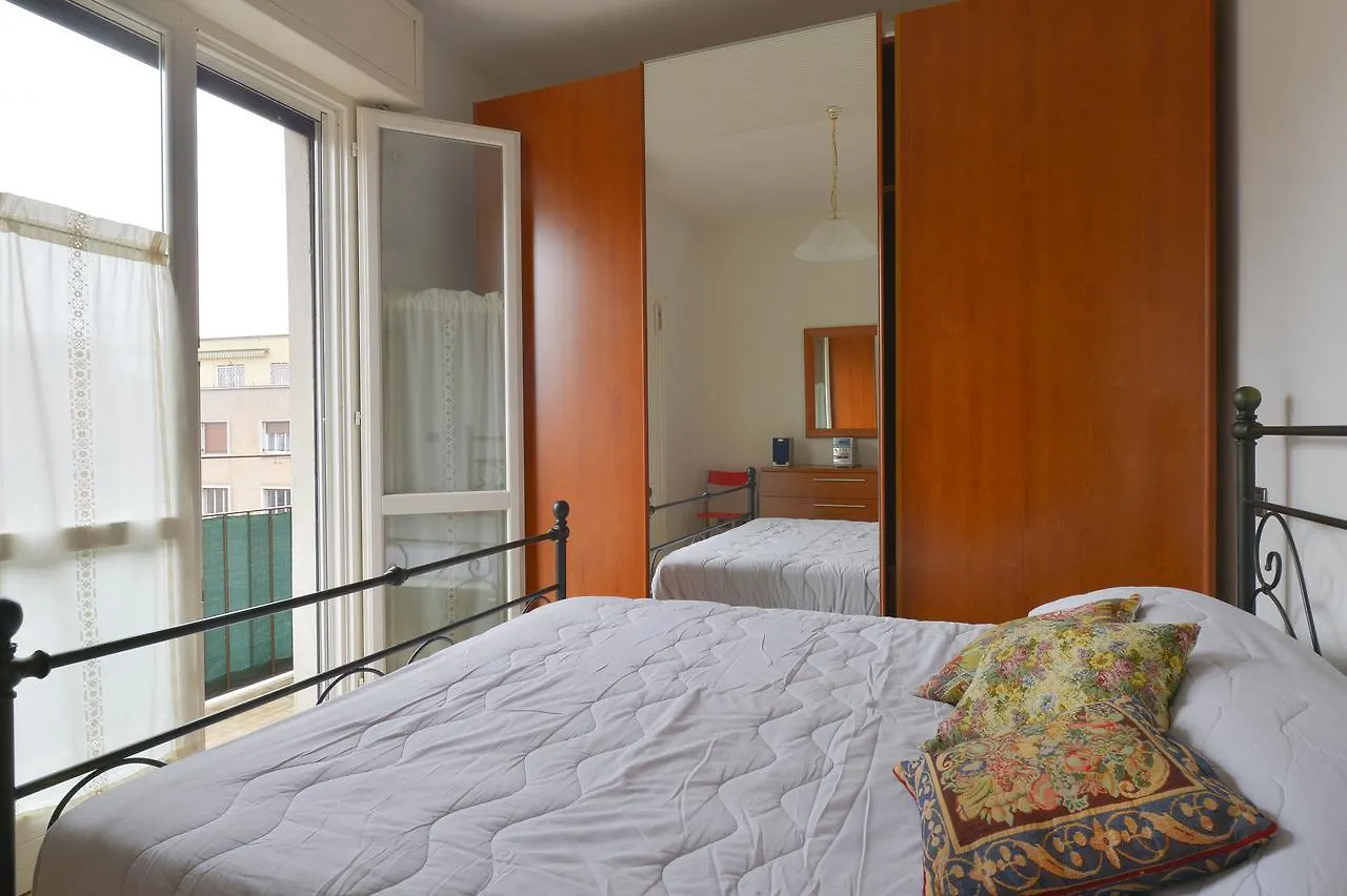 Eagle View Apartment Bologna Italy